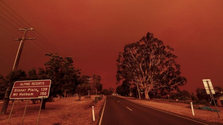Apocalipsa: cerul s-a făcut roşu ca sângele în sud-estul Australiei