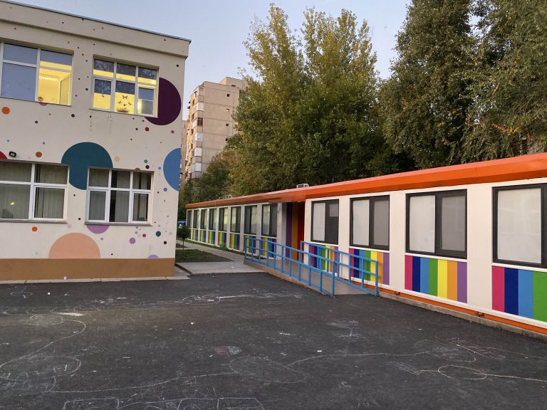 Containere școlare de aproape 2 milioane de lei, la Timișoara