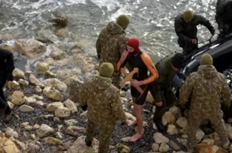 Din ciclul „ce se mai fură în România?!”: Crucea de Bobotează