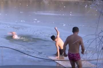 Baie la copcă, lângă Timişoara