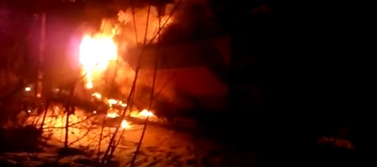 Hunedoara: Locomotiva unui tren care tracta 40 de vagoane cisternă a ars. Circulația feroviară, afectată