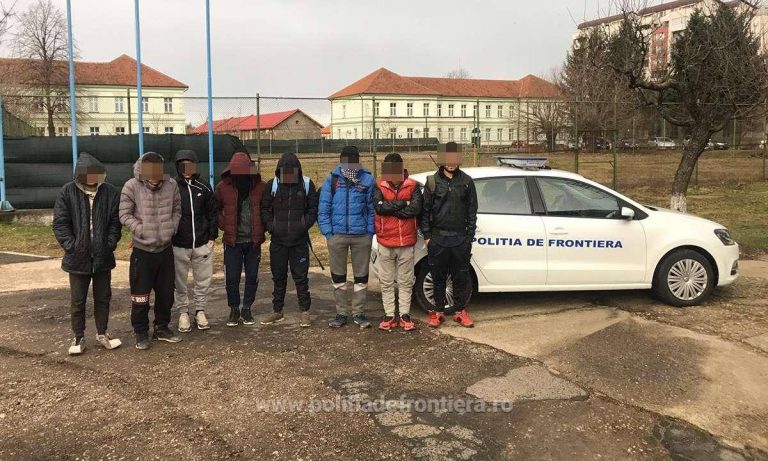 Afgani, azilanți în România, prinși la granița cu Ungaria