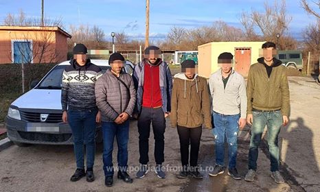 Turci și sirieni, prinși la granița cu Serbia