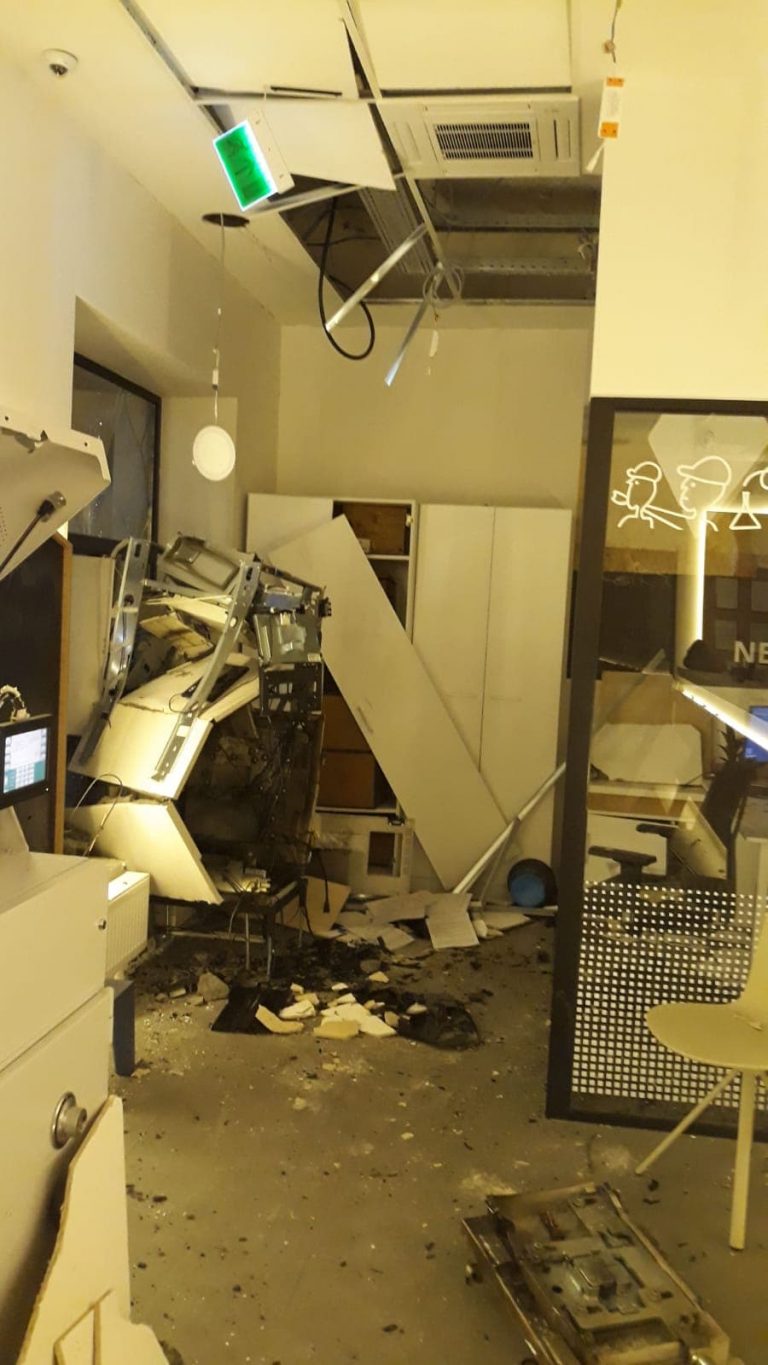 Un nou bancomat prădat de hoți. De această dată, în Timiș