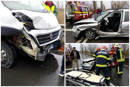 Victimă în stare de șoc, după un accident în care au fost implicate trei autoturisme