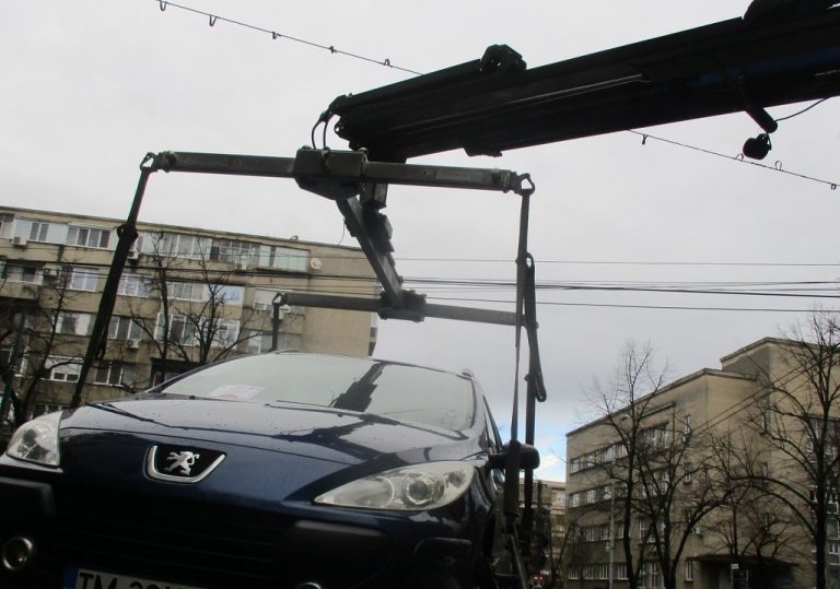 Timișoara | 1.000 de amenzi, în nici două săptămâni, pentru parcări neregulamentare