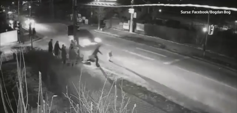 Copil de aproape 3 ani, spulberat pe trecerea de pietoni