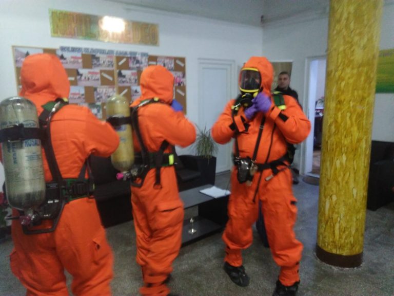 Dezinsecție într-un spital din vestul țării, după ce în farfuria unui pacient a fost găsit un gândac