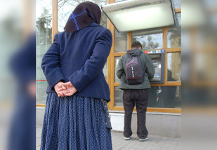 Analist economic: Creşterea pensiilor cu 40% este o măsură foarte riscantă