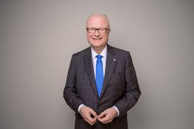 Ministru german al Finanțelor, găsit mort pe șinele de cale ferată