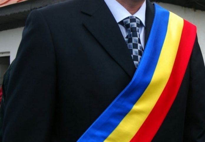 stirilekanald.ro-primar-tricolor