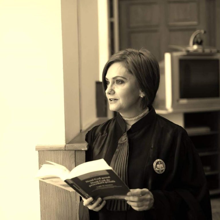 ,,Țară a nimănui, România moare puțin câte puțin, iar Învierea ei este tot mai departe”  Mesajul de suflet  al președintelui Tribunalului Timiș, înaintea Paștelui