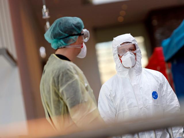 Peste 230 de persoane declarate vindecate de coronavirus, în trei spitale din județ