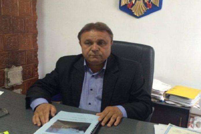 e53f03b4d09ef1ab6bce158b6e851ce9_XL