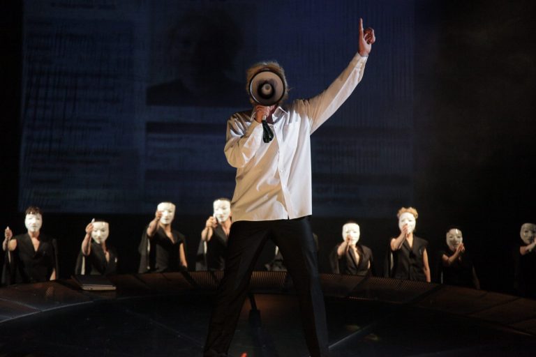 Noi spectacole ale TNT în mediul virtual