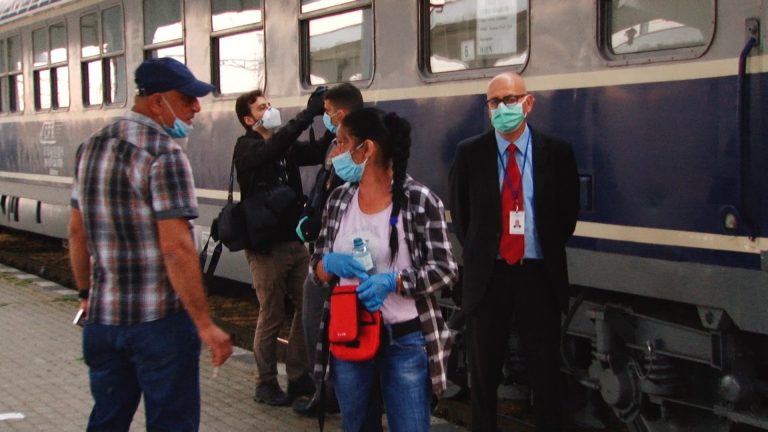 După nouă ore cu trenul, muncitorii români plecați din Timișoara au ajuns în Austria