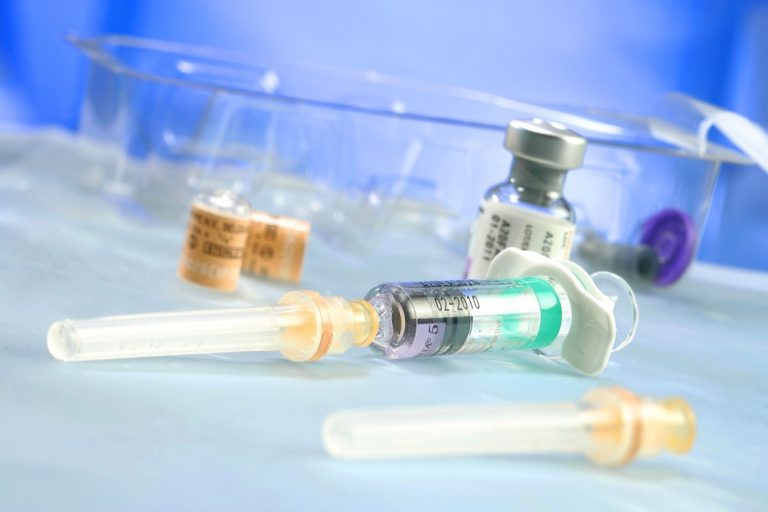 Vaccinul împotriva COVID-19, dezvoltat la Timișoara, va fi administrat intranazal