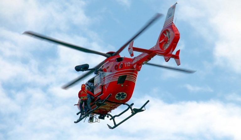 Copil de 17 ani în stop cardio-respirator, elicopterul SMURD trimis să-l salveze a greşit localitatea