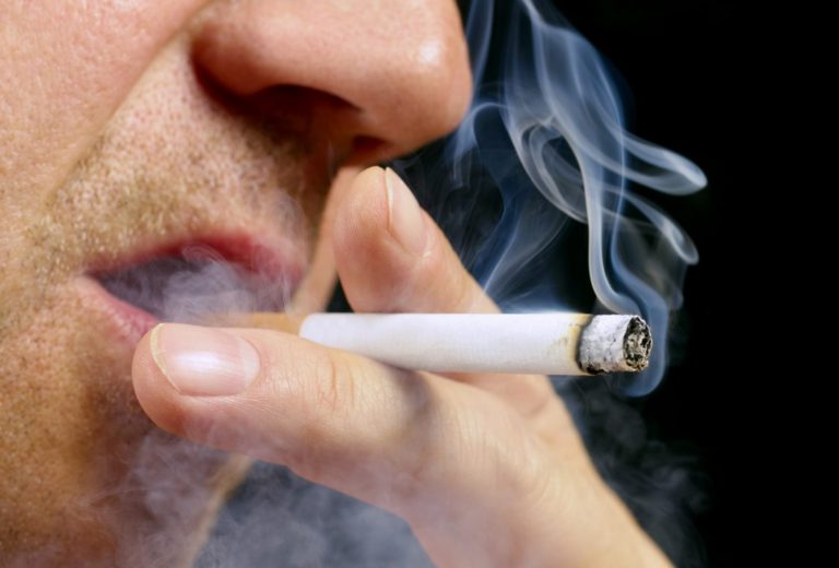 Lovitură grea pentru fumători. Ce țigări vor dispărea de pe piață din 20 mai
