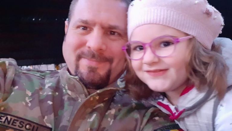 Un militar român rănit în Afganistan a făcut parte din echipa care a plecat în Alabama, SUA, pentru sprijin în lupta COVID