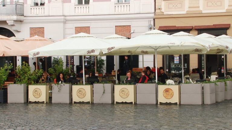 De ce protestează patronii de terase și restaurante din Timișoara