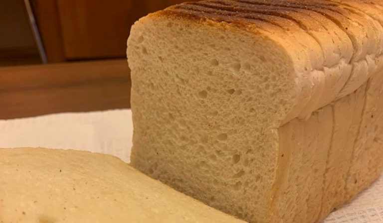 Consumăm pâine cu ,,otrăvuri”. Avertisment adresat consumatorilor de pâine