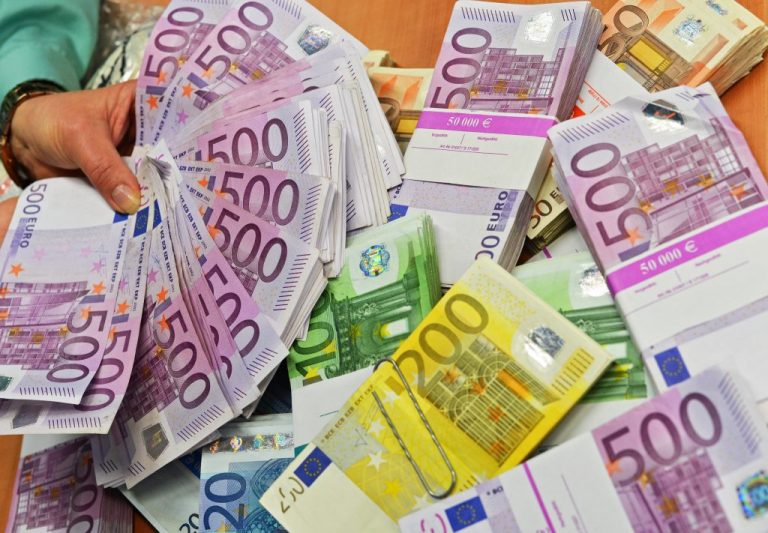 Miliarde de euro pentru IMM-uri! Sume începând de la 200 000 de euro sub formă de granturi pentru firmele românești VIDEO