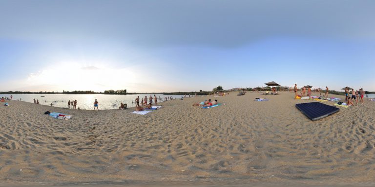 Lacul cu plaje cu nisip fin din vestul țării devine, oficial, stațiune turistică