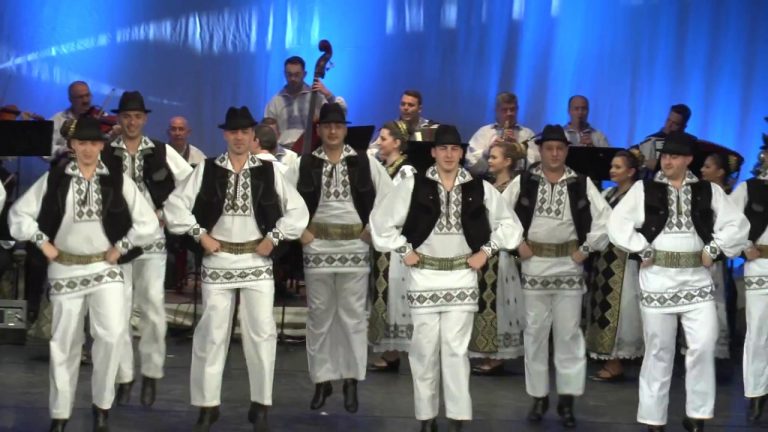 Spectacol al ansamblului „Timișul” de Ziua Timișoarei