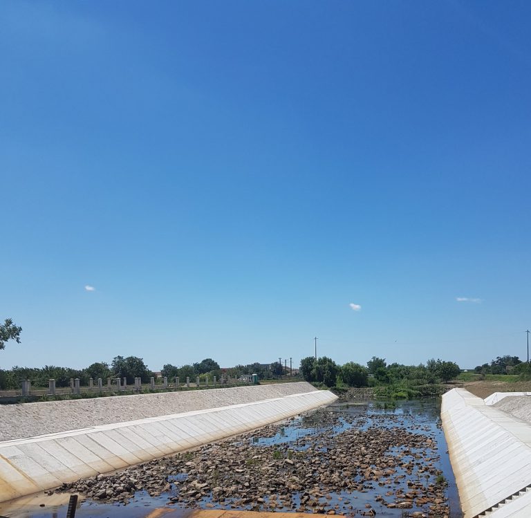 Barajul stăvilar de la Sânmihaiu Român, mai aproape de finalizare