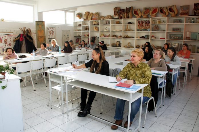 Școala-Postliceală-Sanitară-”Fundeni”_3