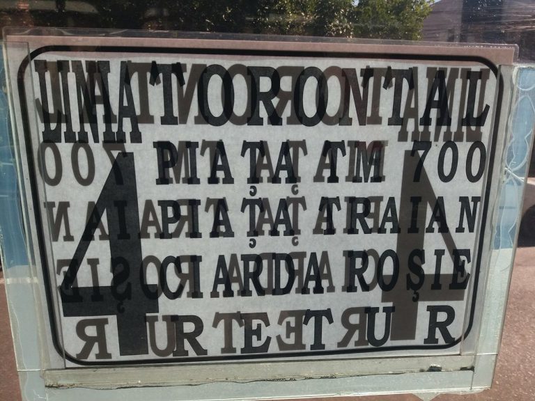 „Ne înjură sau ne lămurește?”, întreabă călătorii