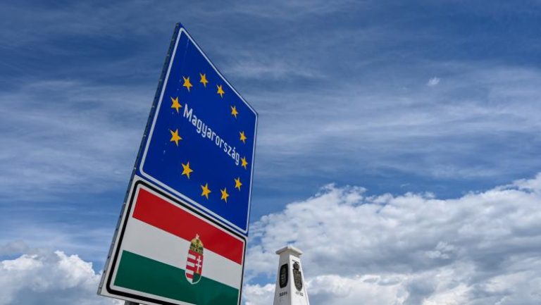 România cere explicații Ungariei pentru închiderea granițelor
