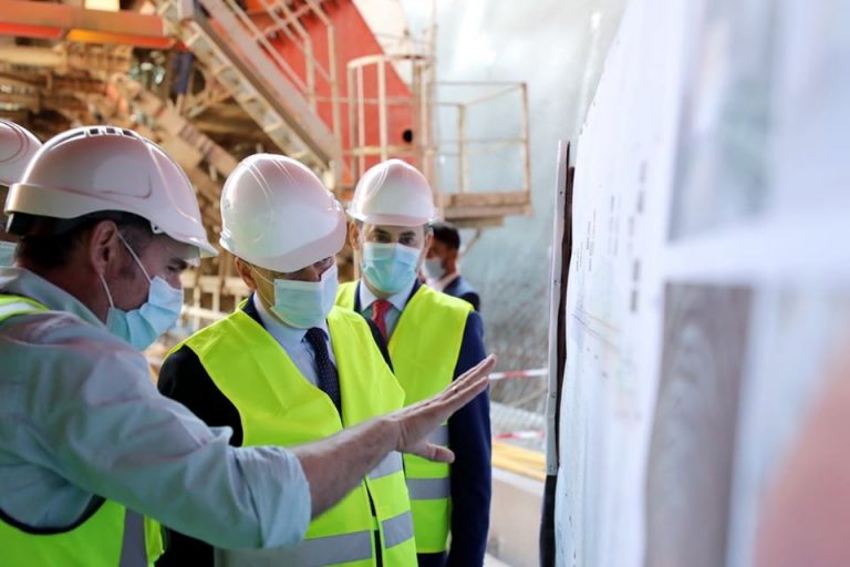 Premierul Orban la Arad: Calea ferată Constanţa-Curtici, modernizată în doi ani