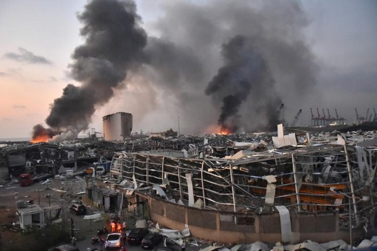 Explozii în Beirut: Bilanțul morților a crescut la 100. Multe victime, prinse sub dărâmături VIDEO