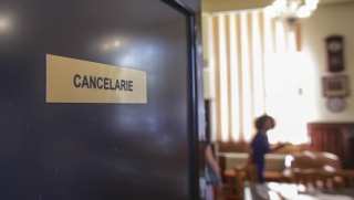 Dispar notele la cateva materii de studiu. O altă disciplină va fi scoasă de tot