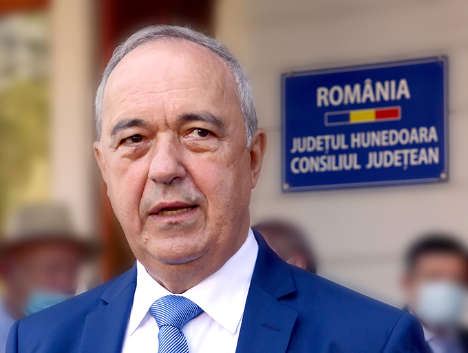Hunedoara rămâne judeţ „roşu”. PSD câştigă alegerile la Consiliul Judeţean şi are cele mai multe primării