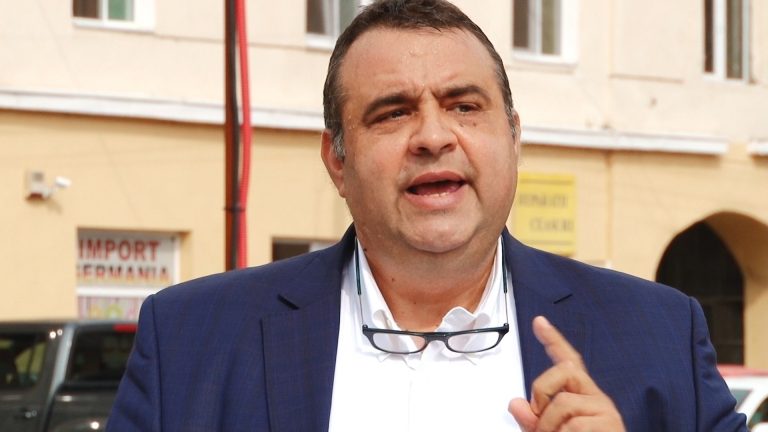 Candidatul Marius Craina vrea ,,să schimbe din temelii viața timișorenilor din Piața Traian și Fabric”  VIDEO