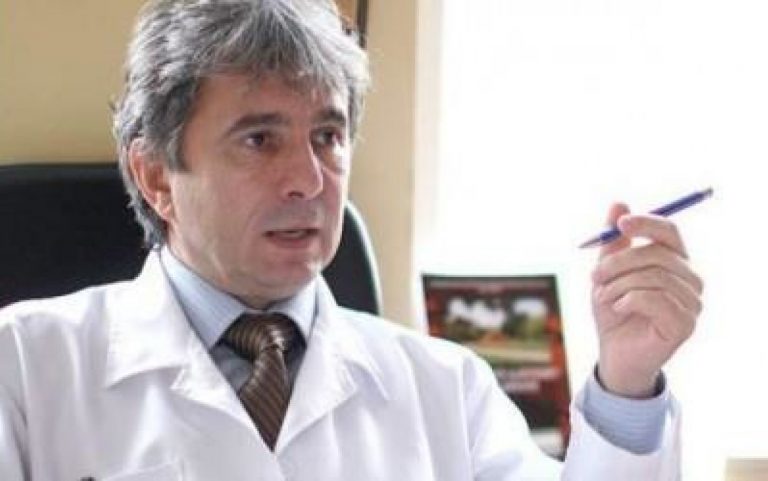 Medicul Dorel Săndesc, despre pacienții cu COVID-19: „Ei se simt fericiți, vorbesc, iar noi știm că vor muri”
