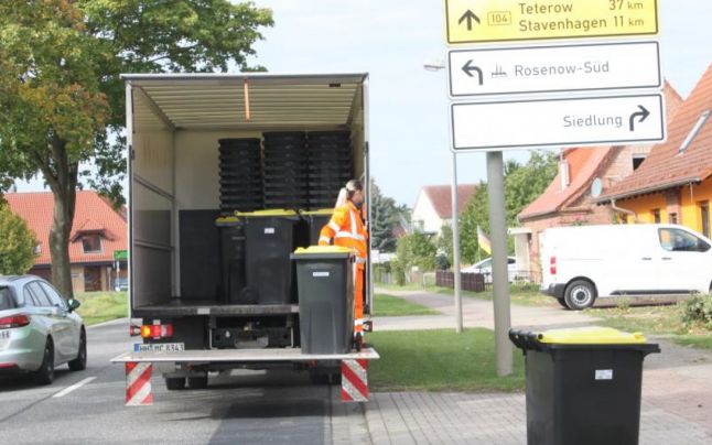 Mai bine gunoier în Germania, decât dascăl în România: „Aici suntem respectaţi, salariile sunt bune, condiţiile de asemenea”