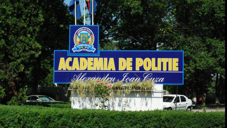 Academia de Poliție pierde dreptul de a mai acorda titluri de doctor