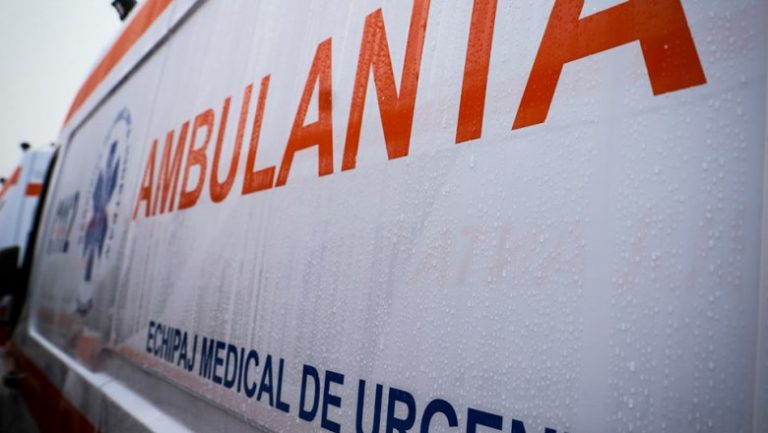 Sănătatea, în impas: Ambulanță așteptată 27 de ore pentru un copil