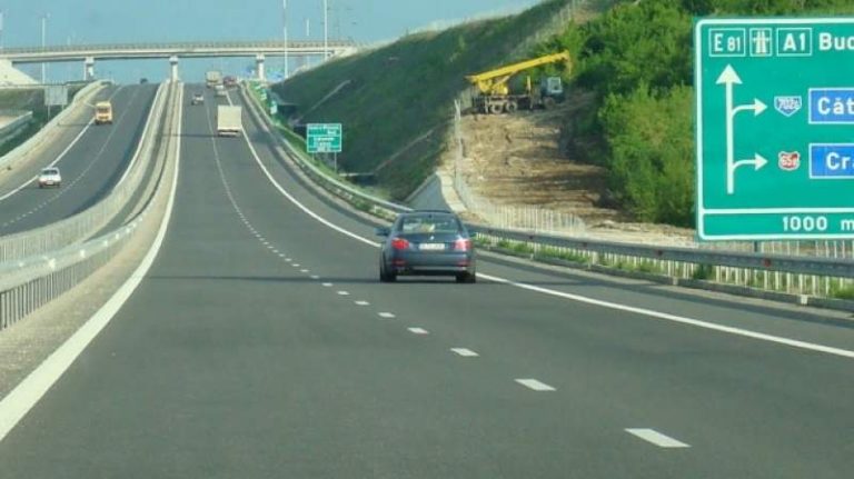 Autostrada care străbate Carpații, stopată de doi localnici! Cine a decis suspendarea lucrărilor