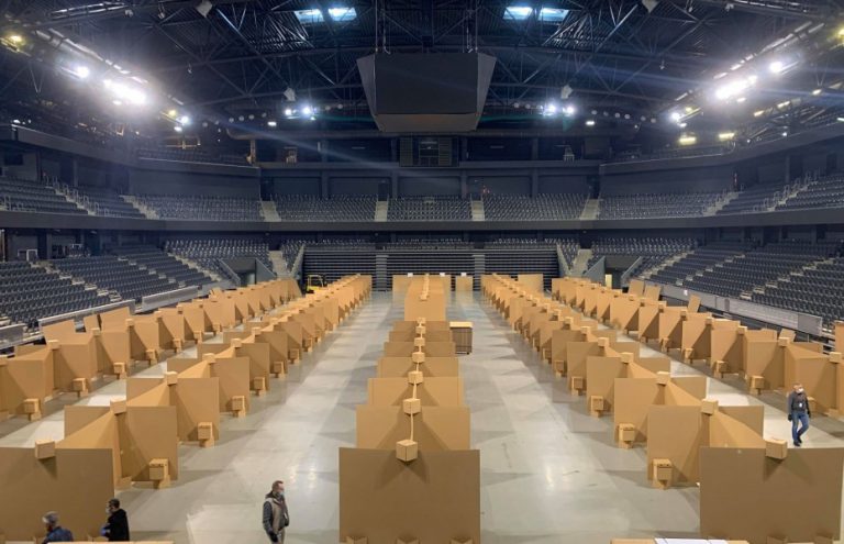 Sălile de sport vor deveni centre de vaccinare anti-COVID