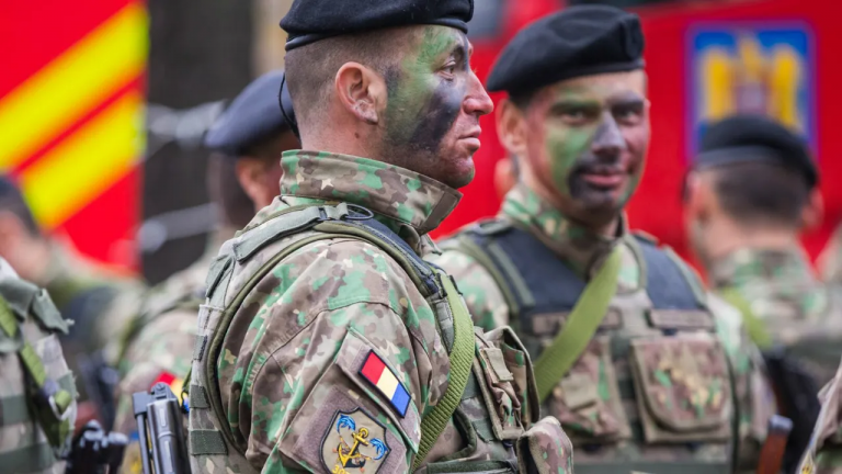 Posturile libere din Armata Română, plătite cu venituri apreciabile