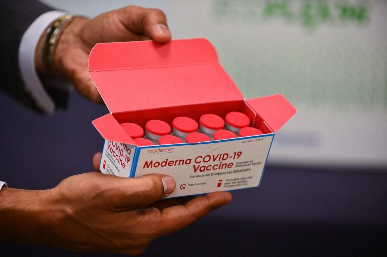 Sute de doze de vaccin anti-Covid distruse intenționat. Cine a fost autorul