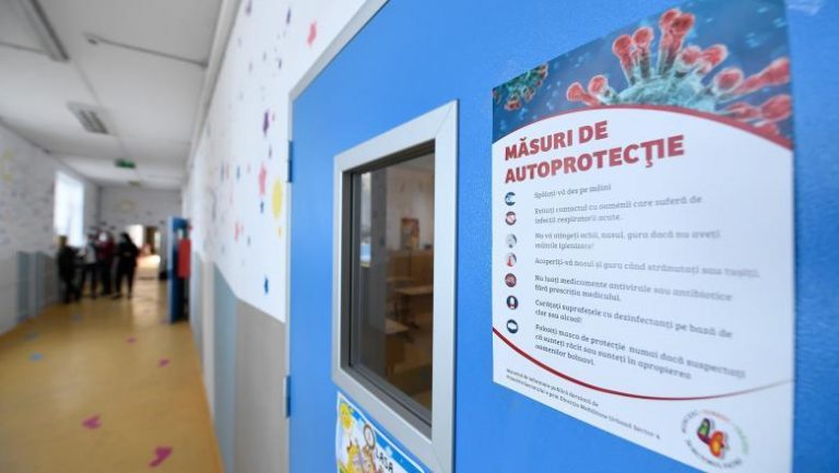 Primul-ministru anunță că școlile se vor redeschide din 8 Februarie. Cu o condiție, însă… VIDEO