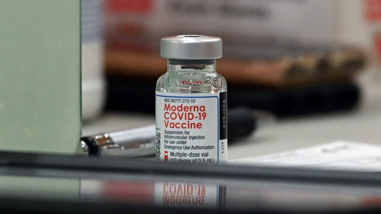 Peste 2.000 de doze de vaccin Moderna ajung în vestul țării, cele mai puține