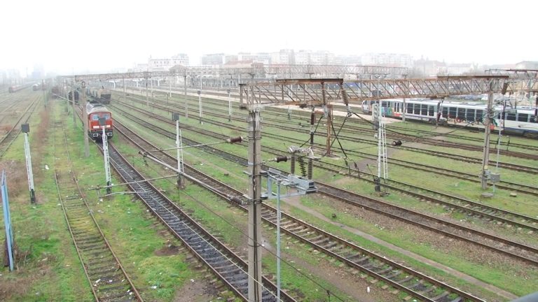 Dezastrul feroviar din vestul țării! O gară de secol 19 și o infrastructură de secol 20