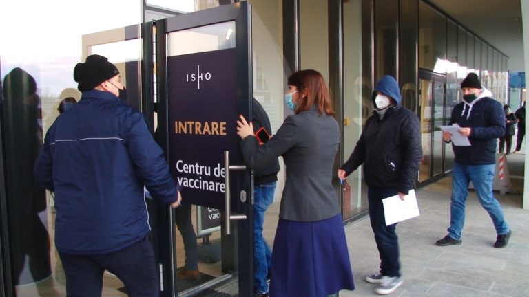 Marți se deschid mai multe centre de vaccinare în Timișoara